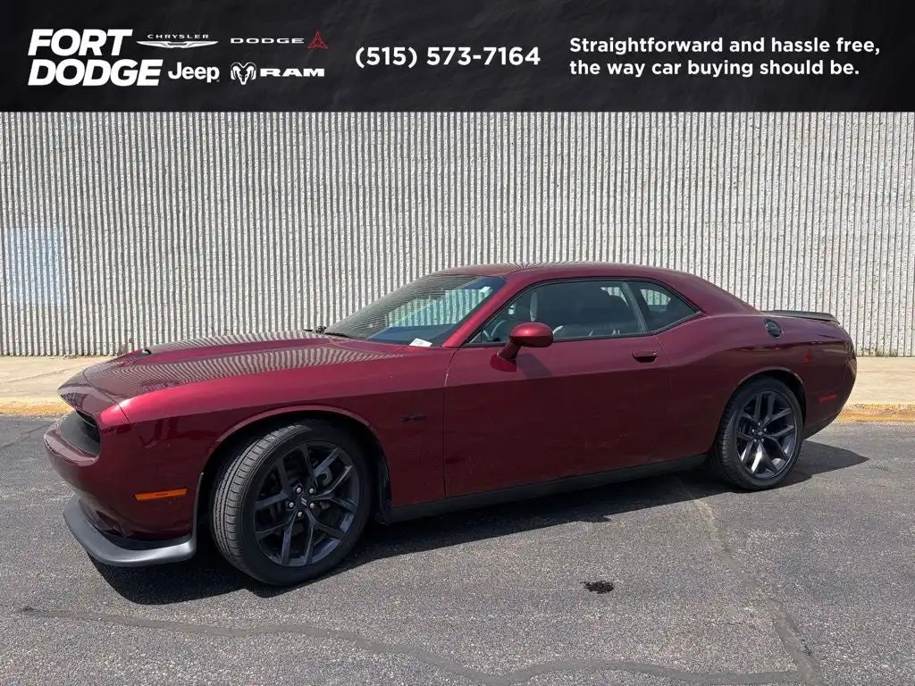 2023 Dodge Challenger R/T's photo