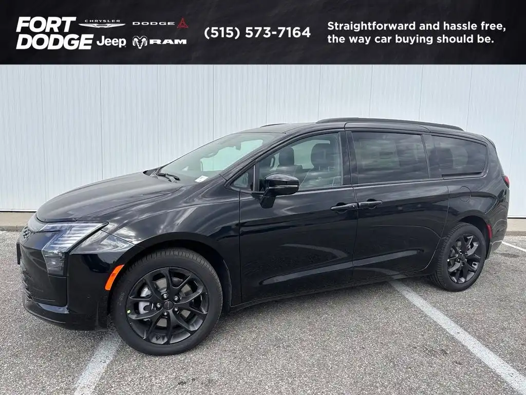 2027 Chrysler Pacifica Limited AWD's photo