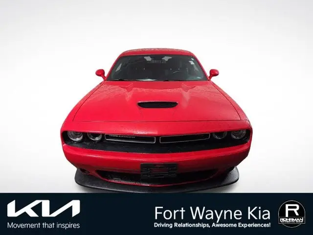 2023 Dodge Challenger R/T photo 3