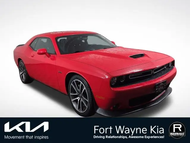 2023 Dodge Challenger R/T photo 5