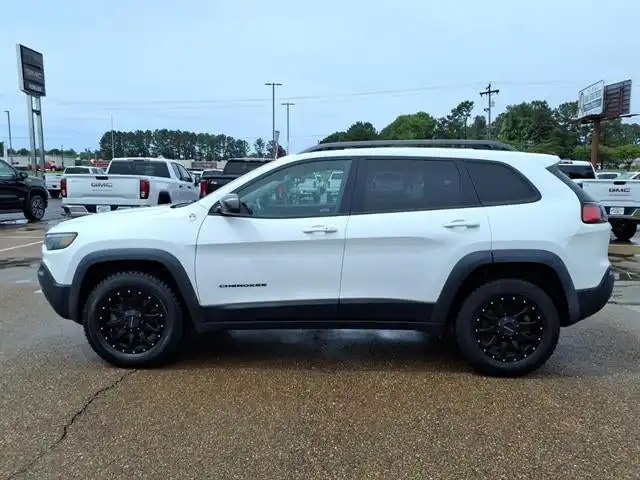 2019 Jeep Cherokee Trailhawk 4X4's photo