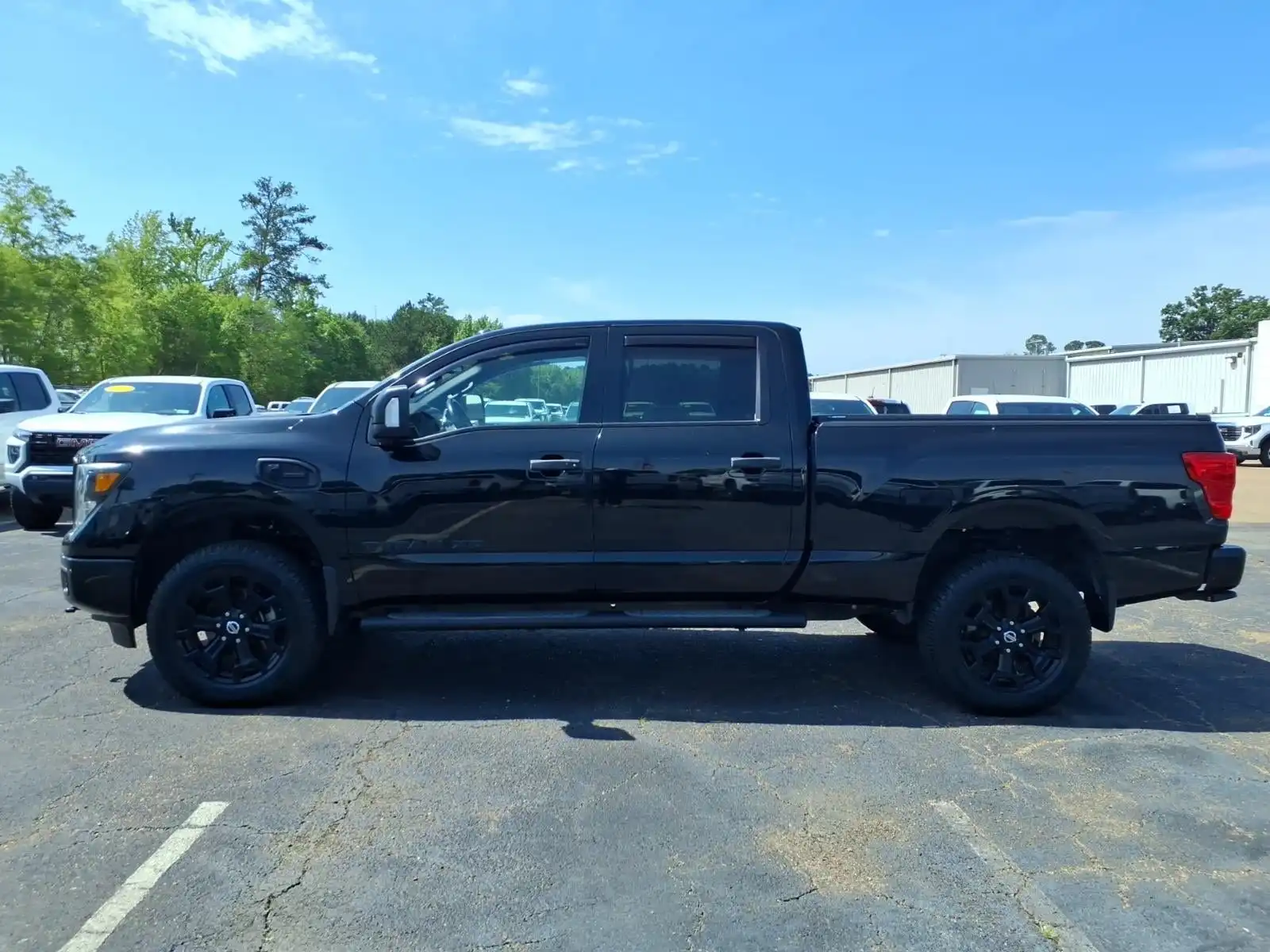 2019 Nissan Titan XD SL Diesel Crew Cab 4x4 SWB's photo