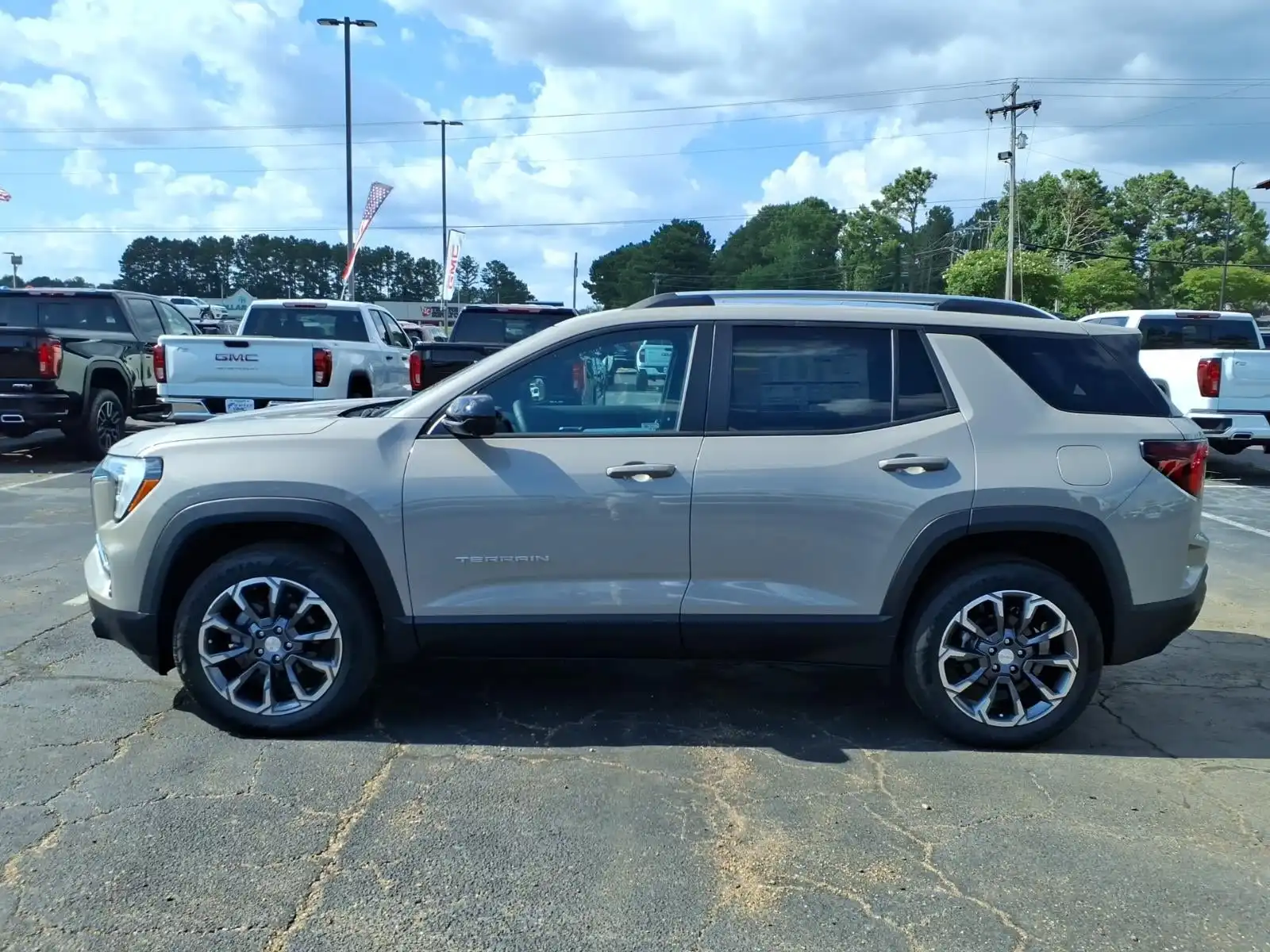 2026 GMC Terrain Elevation FWD's photo