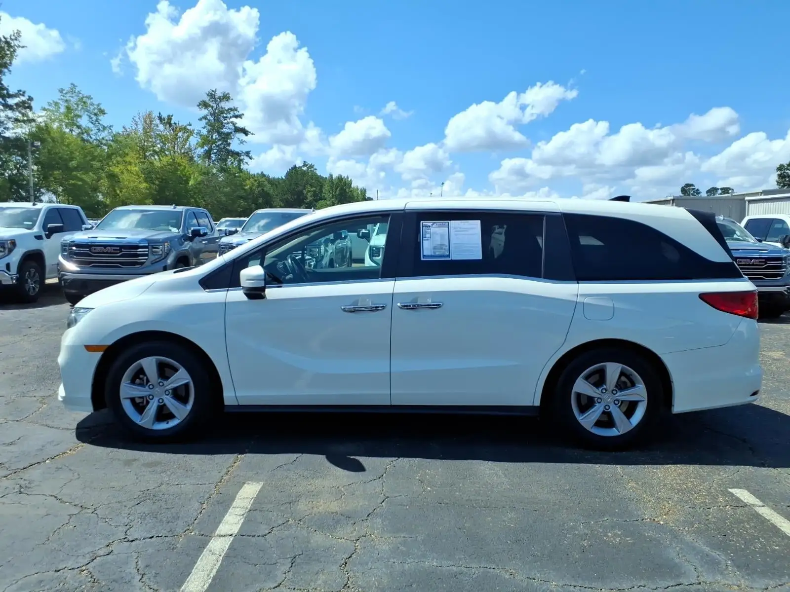 2019 Honda Odyssey EX-L with RES & Navigation photo 1
