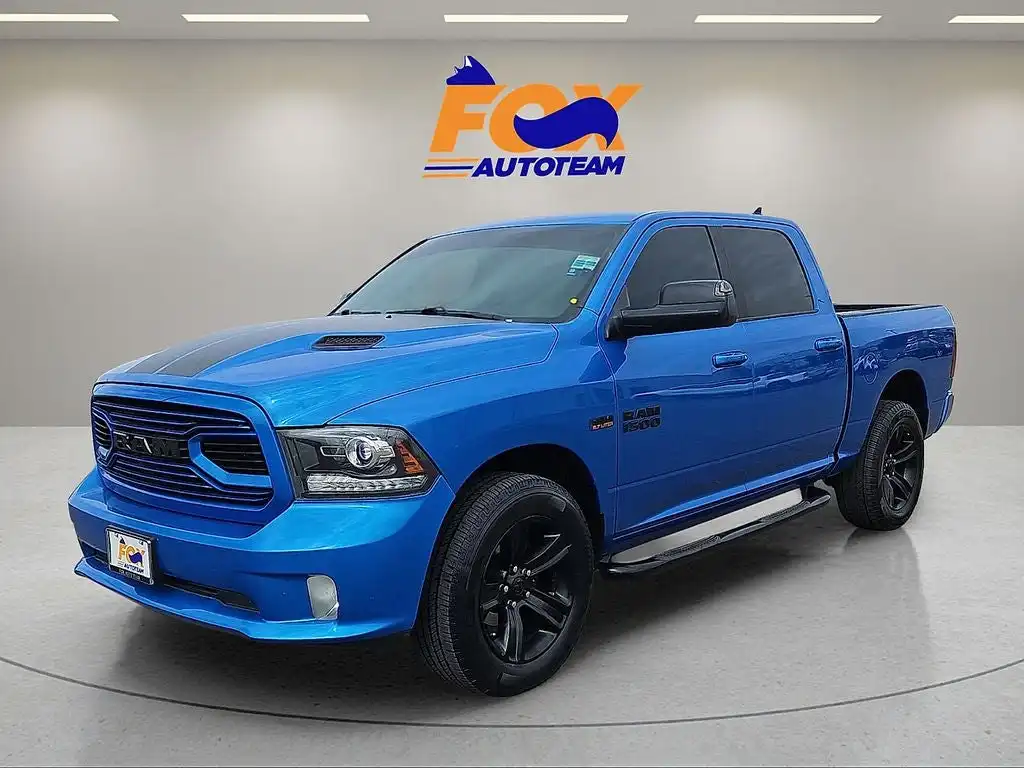 2018 RAM 1500 Sport 4x4 Crew Cab 5'7's photo