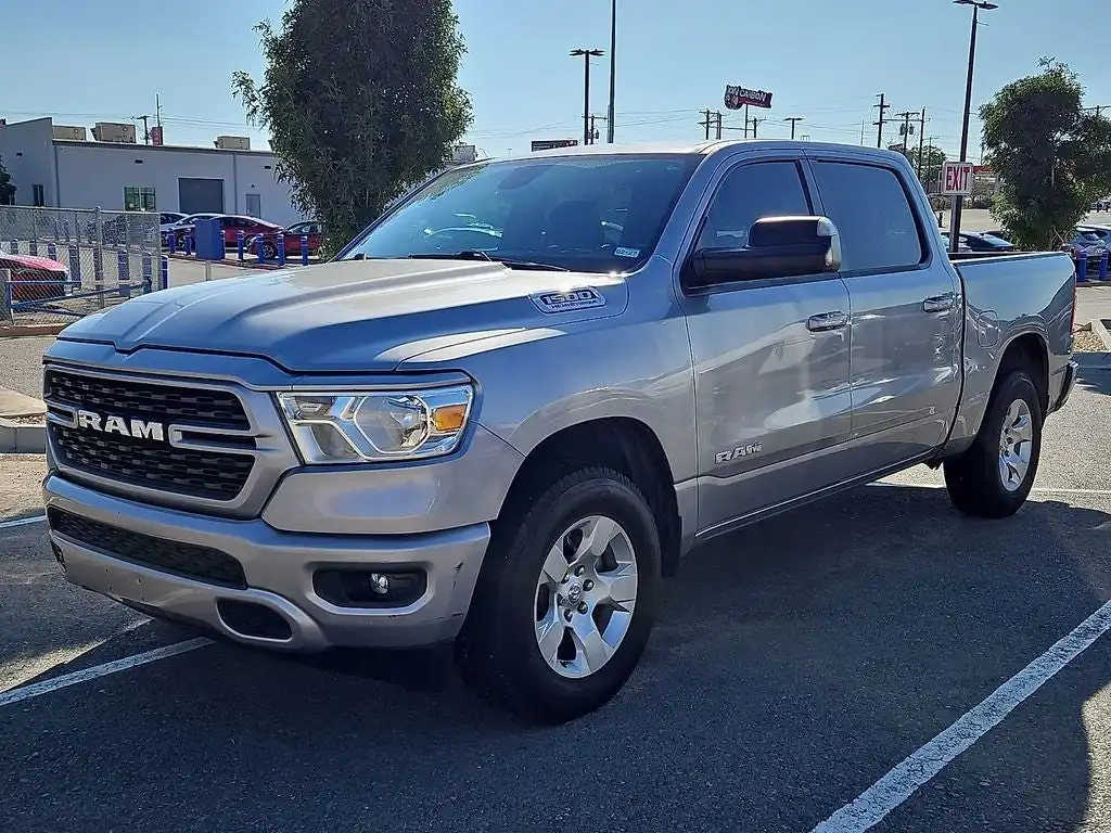 2024 RAM 1500 Big Horn/Lone Star 4x4 Crew Cab 5'7's photo