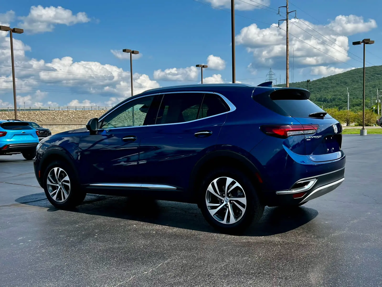2023 Buick Envision Essence AWD photo 5
