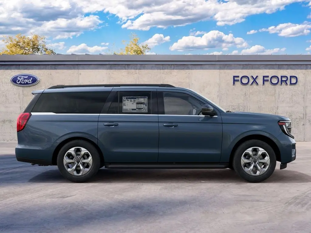 2027 Ford Expedition Active MAX 4x4 photo 5