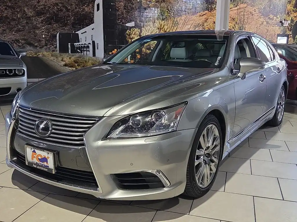 2017 Lexus LS 500 460's photo