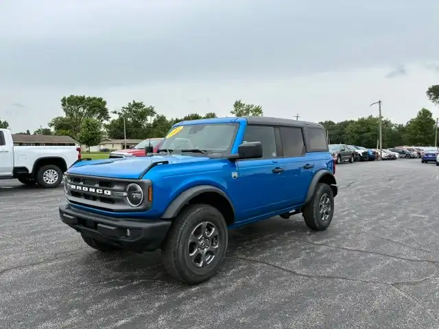 2023 Ford Bronco Big Bend 4WD 4-door's photo