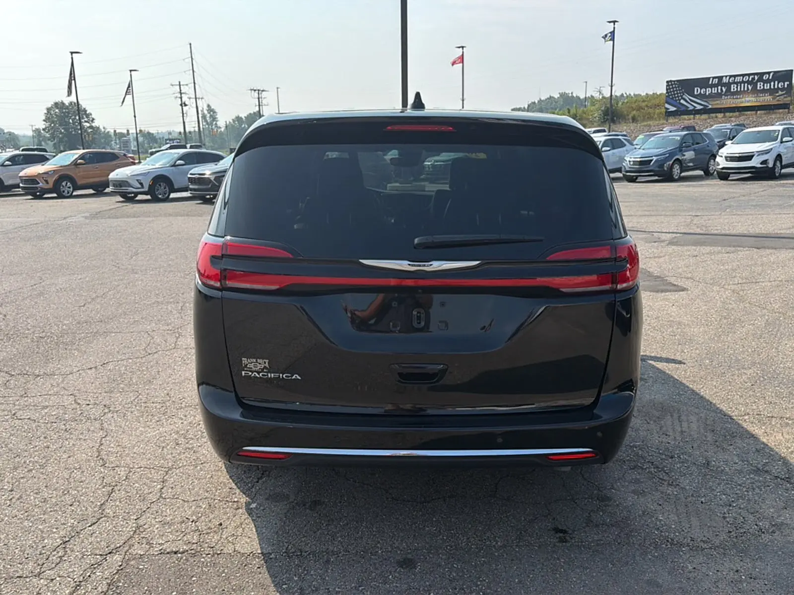 2026 Chrysler Pacifica Select photo 5