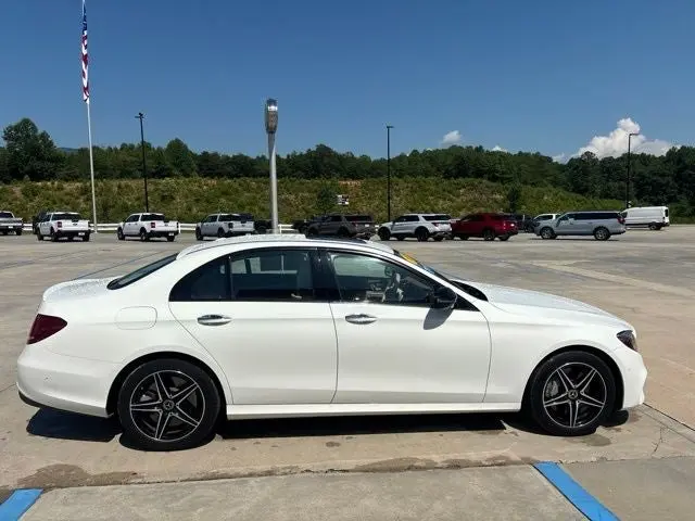 2019 Mercedes-Benz E-Class E450 4MATIC photo 3