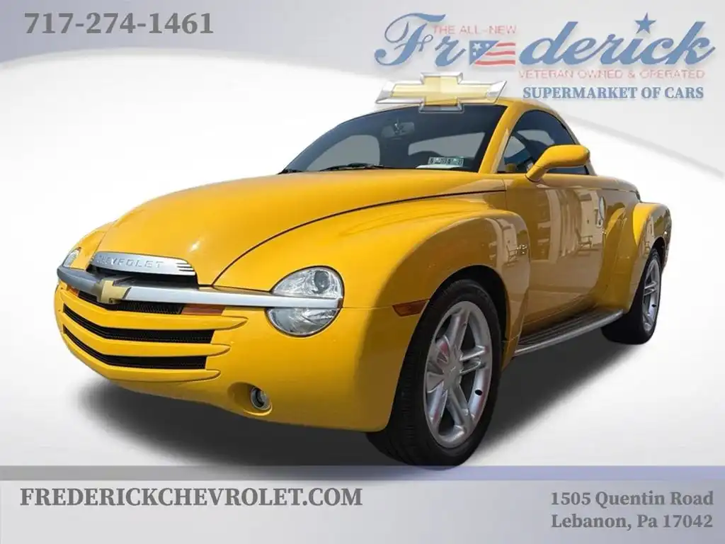 2004 Chevrolet SSR LS's photo