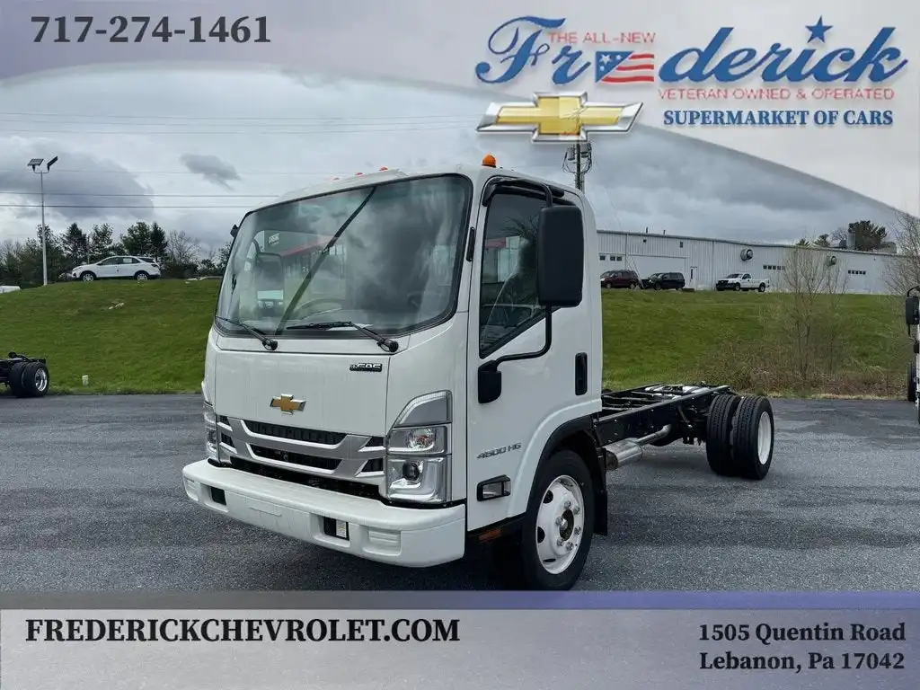 2024 Chevrolet Low Cab Forward 4500 Gas 176" WB Regular Cab's photo