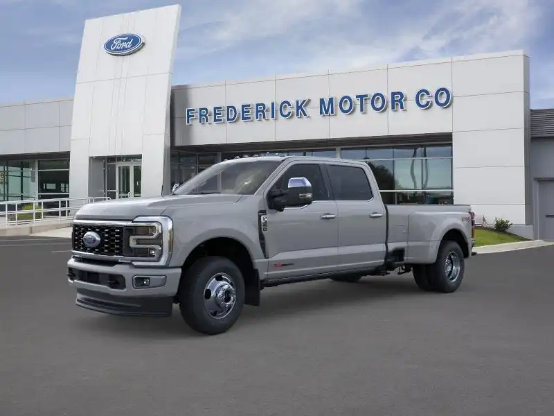 2026 Ford F-350 Platinum 4x4 Crew Cab 8' Box DRW's photo