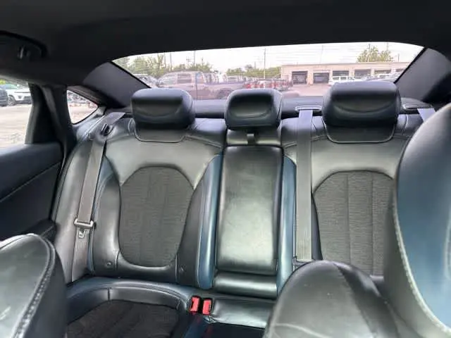 2015 Chrysler 200 S photo 5