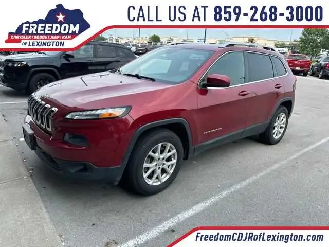 2014 Jeep Cherokee Latitude 4X4 photo 1