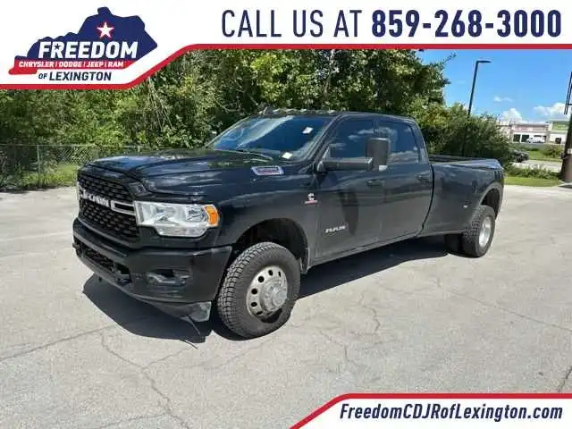 2022 RAM 3500 Big Horn 4X4 Crew Cab LWB's photo