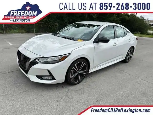 2021 Nissan Sentra SR CVT's photo