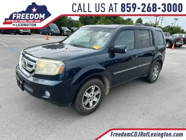 2011 Honda Pilot Touring 4WD w/ NAVI and RES's photo