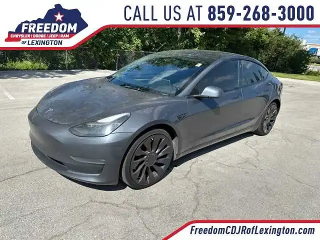 2023 Tesla Model 3 Performance's photo