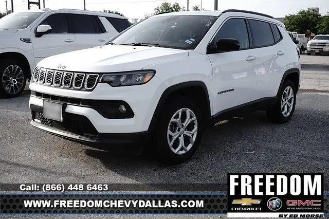 2024 Jeep Compass Latitude 4X4 photo 5