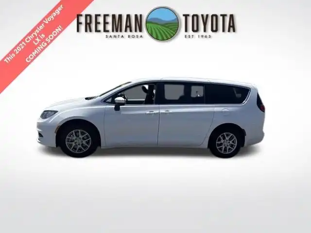 2021 Chrysler Voyager LX's photo