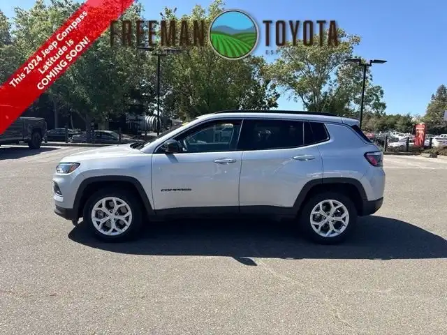 2024 Jeep Compass Latitude 4WD's photo