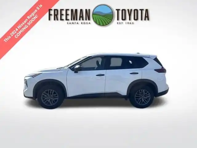 2024 Nissan Rogue S FWD's photo