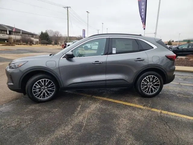 2025 Ford Escape PHEV FWD photo 5