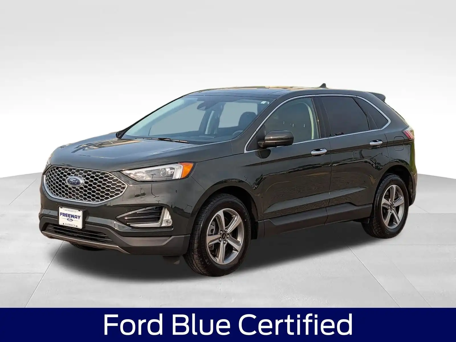 2024 Ford Edge SEL AWD's photo