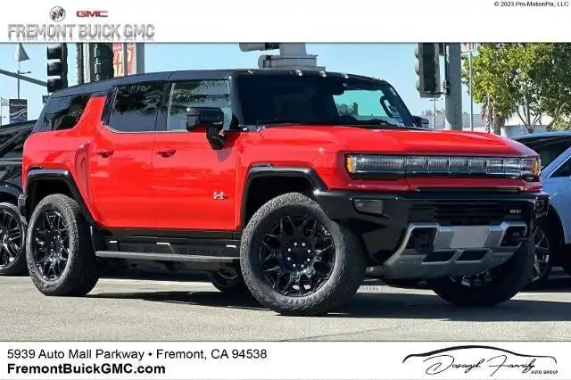 2026 GMC Hummer EV 2X SUV's photo