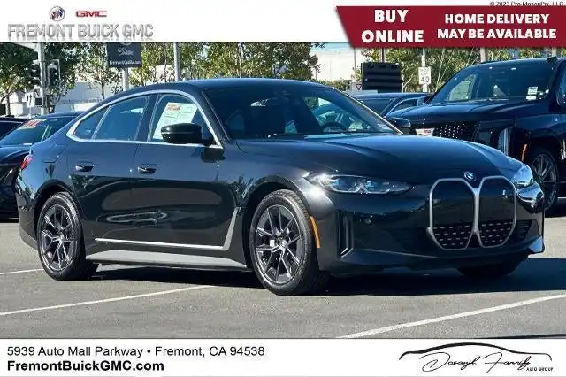 2023 BMW i4 eDrive40's photo