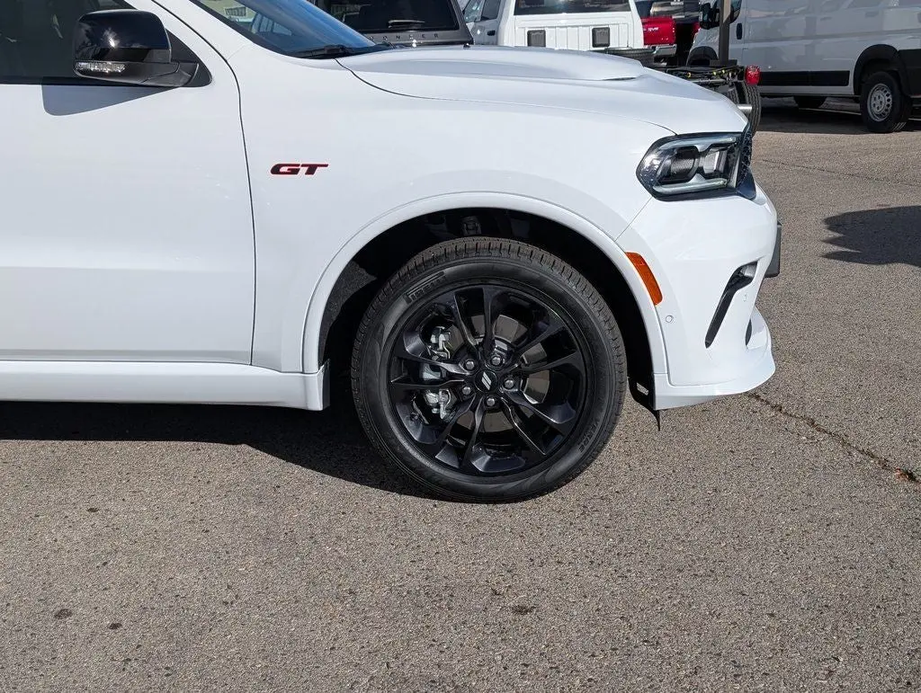 2026 Dodge Durango GT Plus AWD photo 4