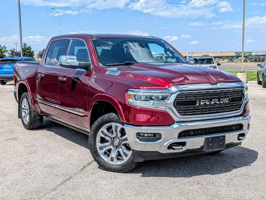 2022 RAM 1500 Limited 4x4 Crew Cab 5'7's photo