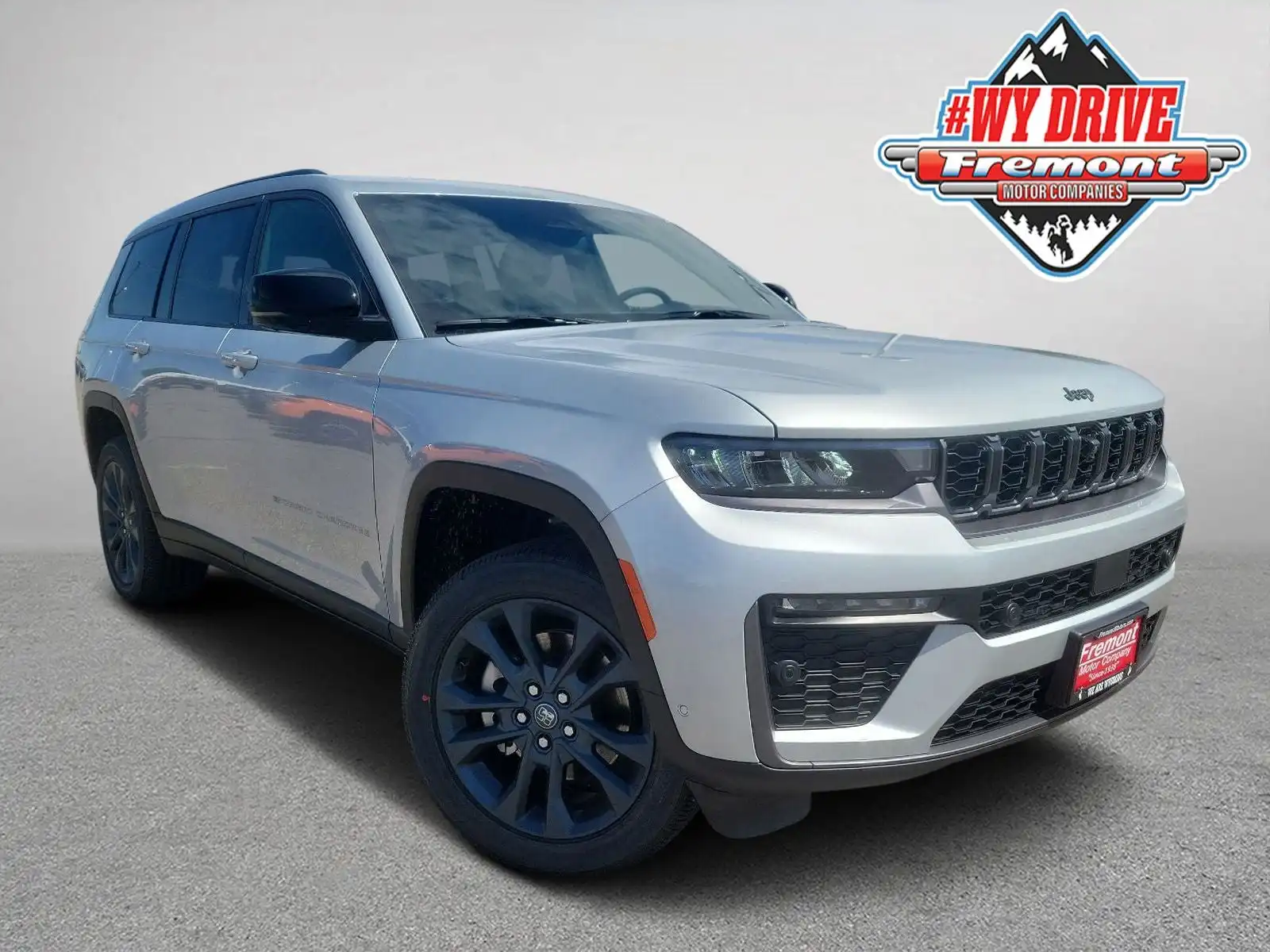 2026 Jeep Grand Cherokee L 85th Anniversary Edition's photo
