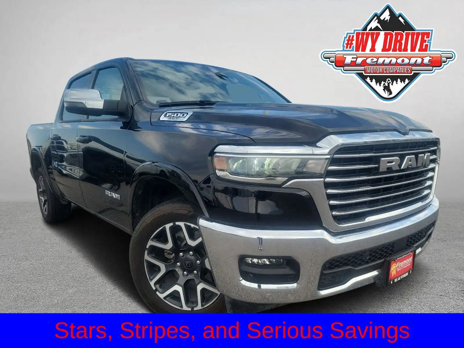 2025 RAM 1500 Laramie 4x4 Crew Cab 5'7's photo