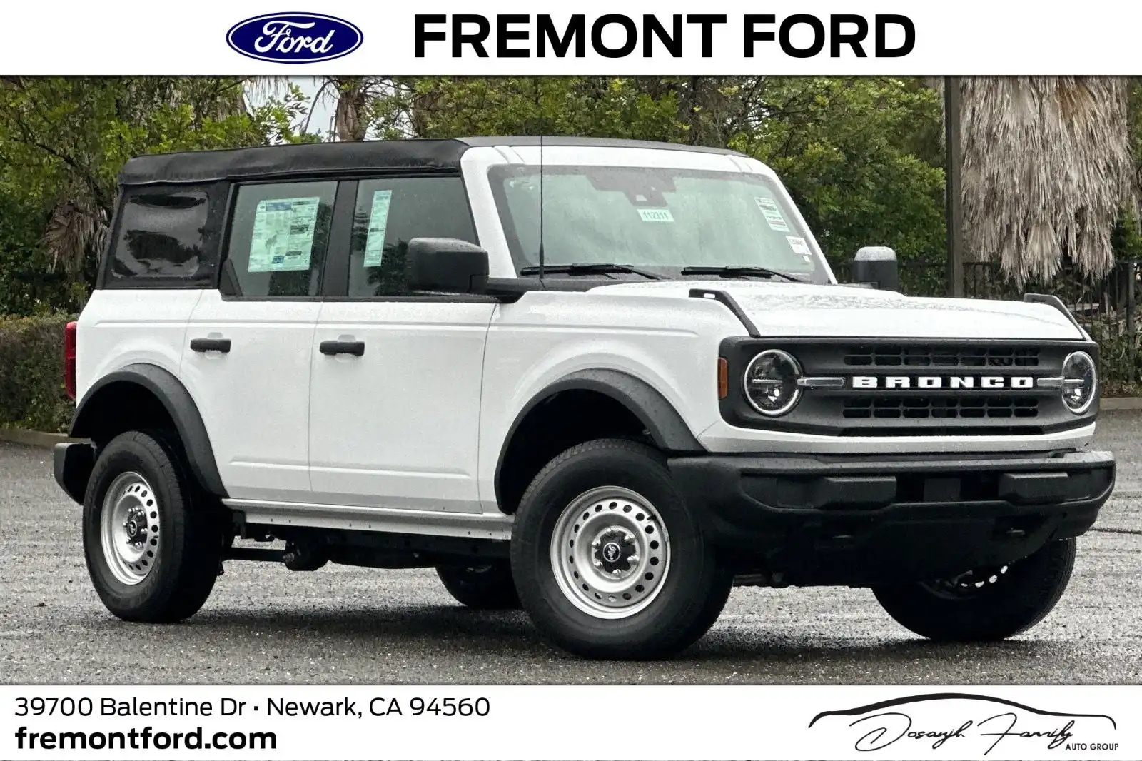 2025 Ford Bronco Base 4x4's photo
