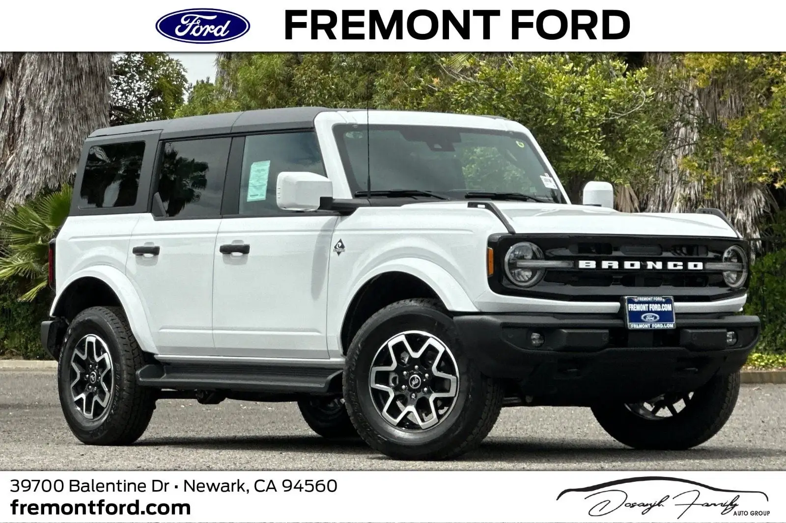2026 Ford Bronco Outer Banks 4x4 photo 1