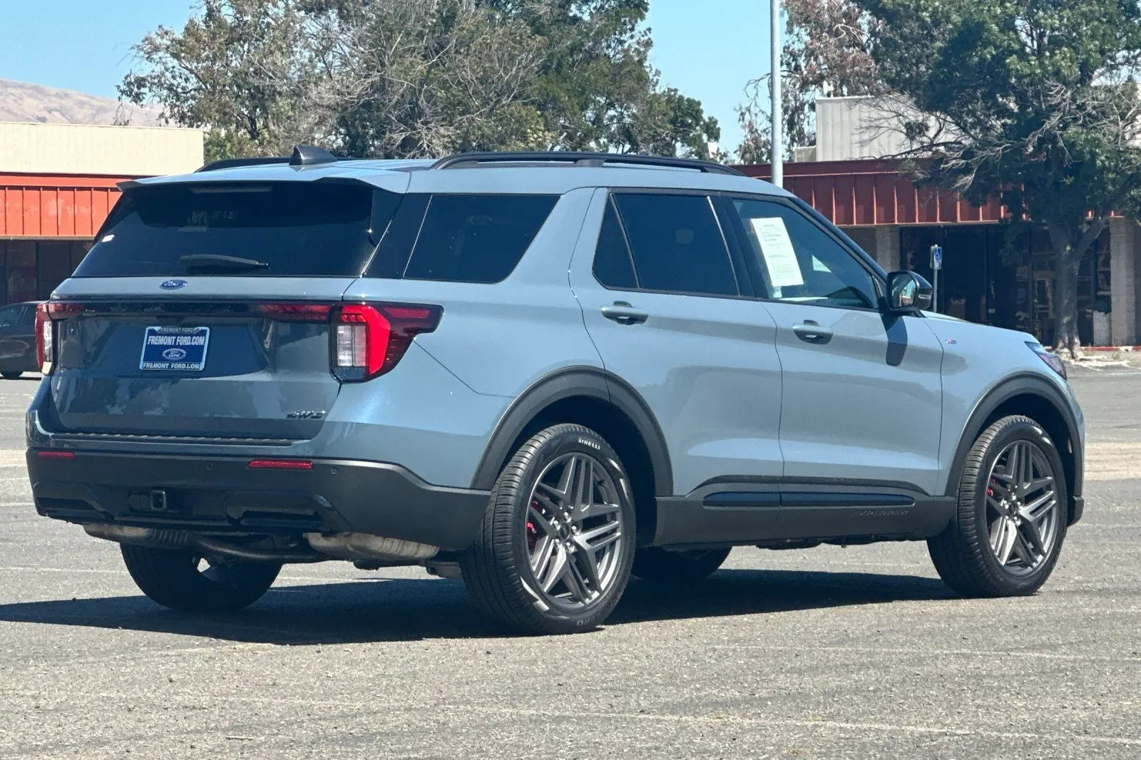 2026 Ford Explorer ST-LINE 4WD photo 3