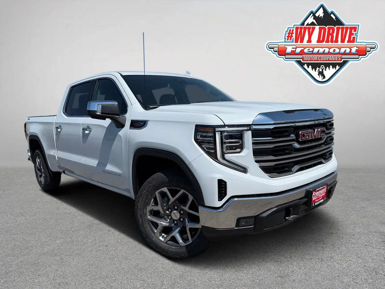 2026 GMC Sierra 4WD Crew Cab Standard Box SLT's photo