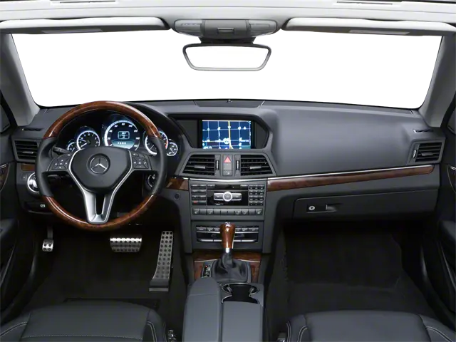 2011 Mercedes-Benz E-Class E550 Launch Edition photo 5