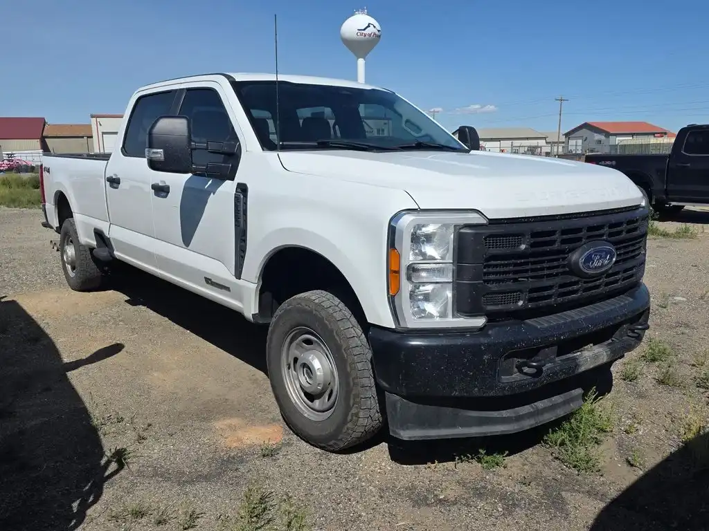 2023 Ford F-350 XL 4WD Crew Cab SRW 8' Box's photo