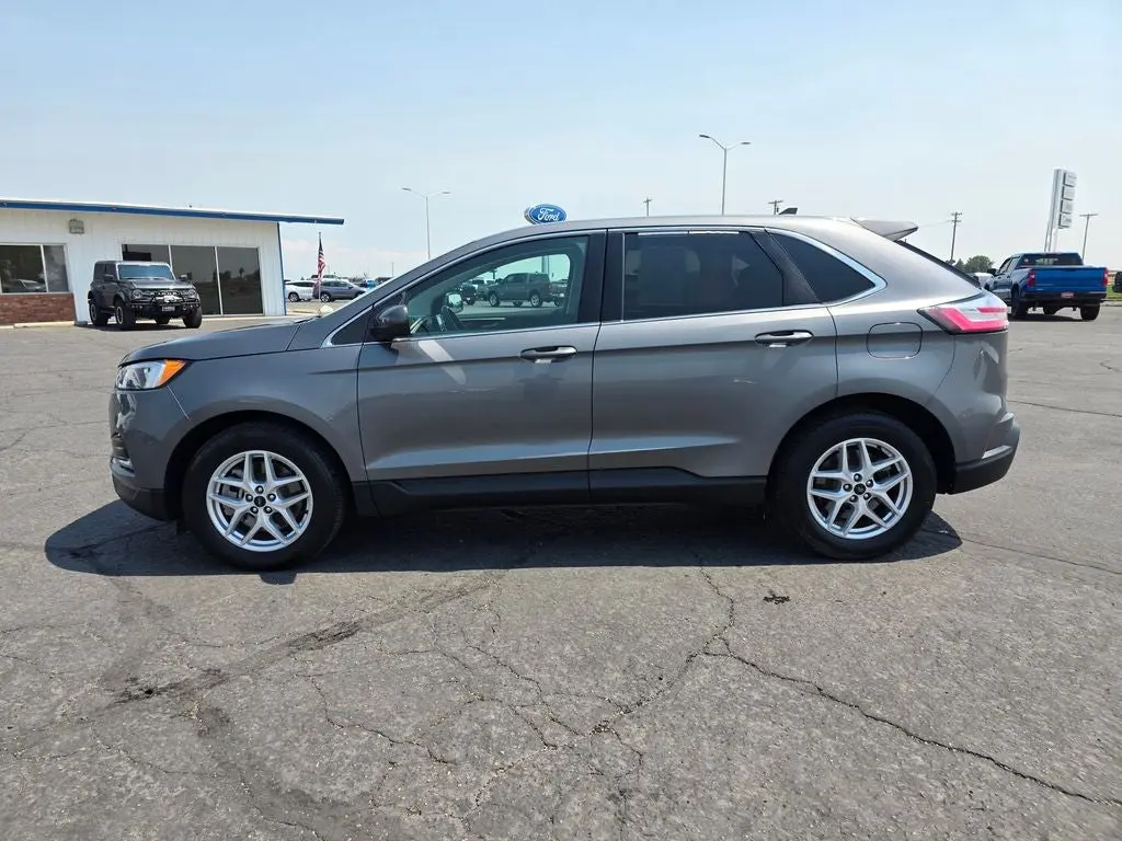 2024 Ford Edge SEL AWD photo 4