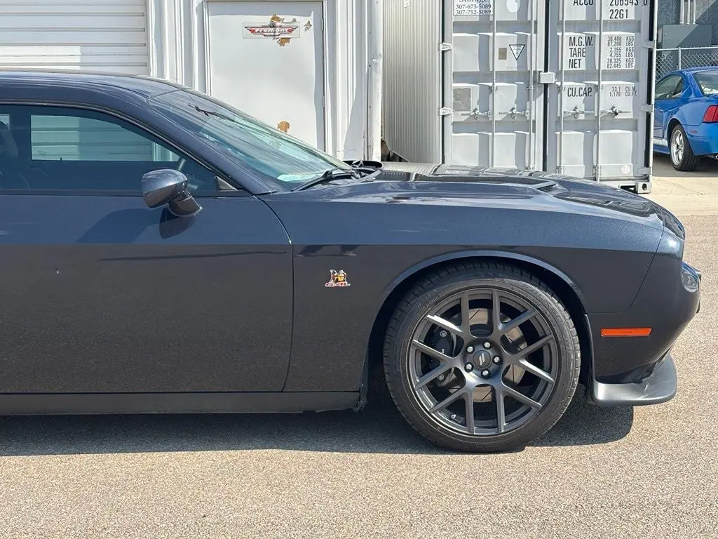 2017 Dodge Challenger Scat Pack photo 5