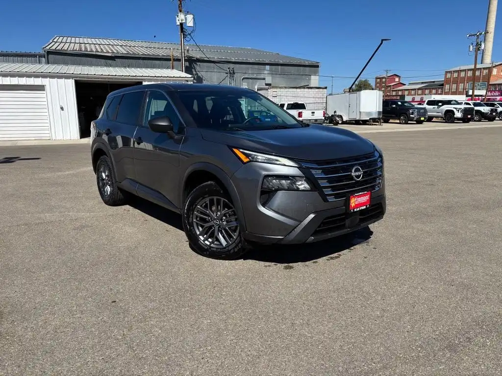 2024 Nissan Rogue S AWD's photo