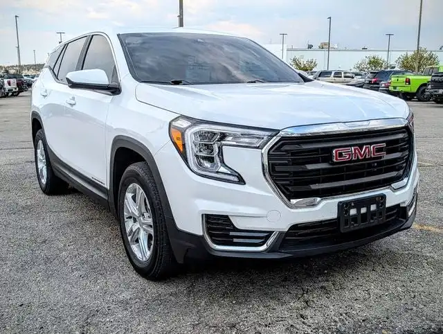 2024 GMC Terrain SLE AWD's photo