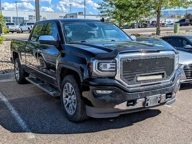 2018 GMC Sierra 4WD Crew Cab Standard Box's photo