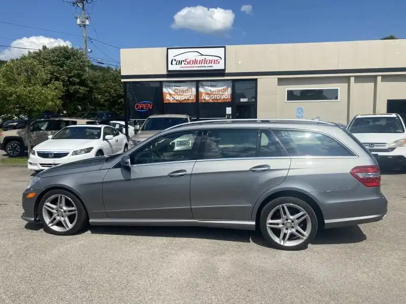 2013 Mercedes-Benz E-Class E350 Luxury 4MATIC's photo