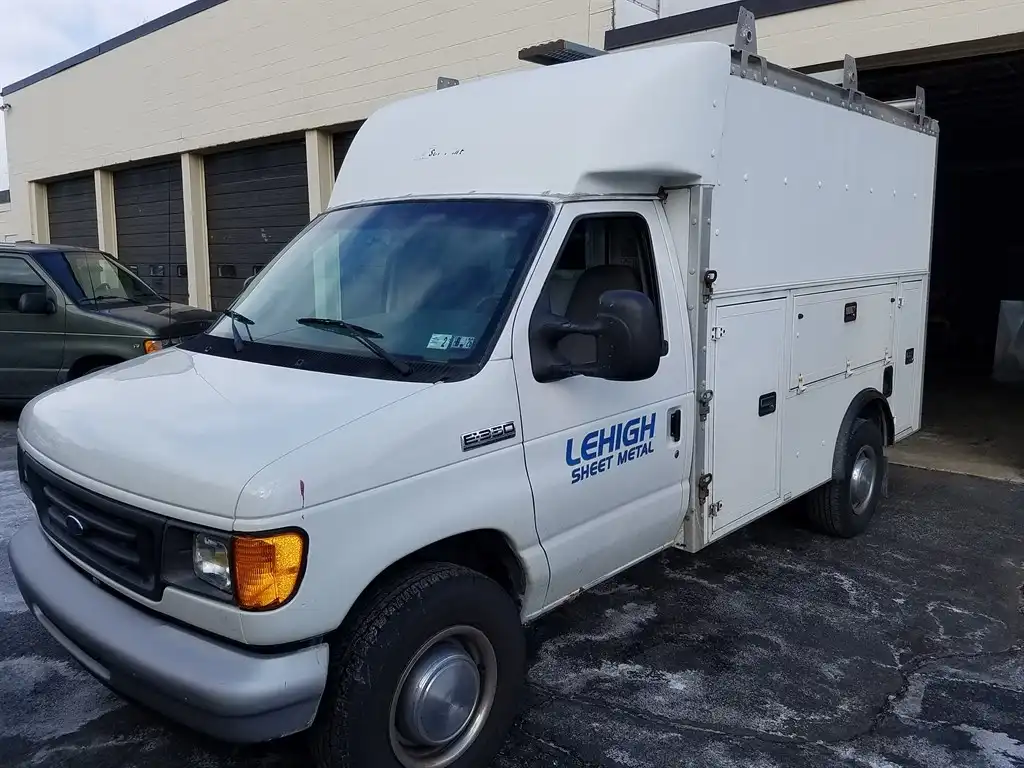2006 Ford E-Series's photo